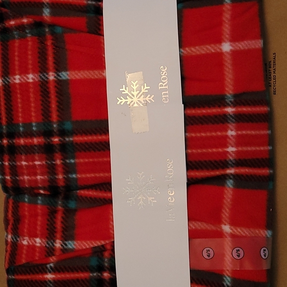 la Vie en Rose 2-Piece Micro Polar Fleece PJ Gift Set - Picture 5 of 5